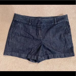 LOFT mid-rise 4” shorts/ Size 4
